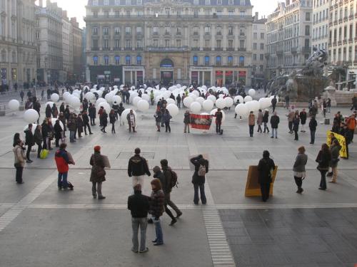 2011-01-29-lyon-demonstration.jpg